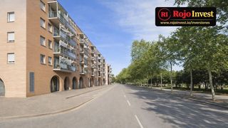 Locale commerciale in Eixample Sud-Migdia. Loft reformado con encanto en eixample de girona uso profesional