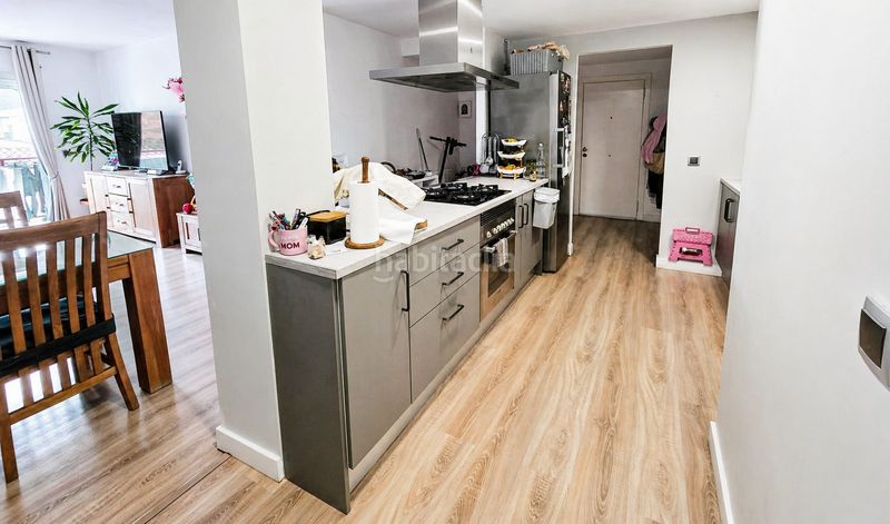 Foto 86bfe0bb-8188-4e9d-9ebc-c4df7d5903f6. Pis amb calefacció a Taialà - Germans Sabat Girona