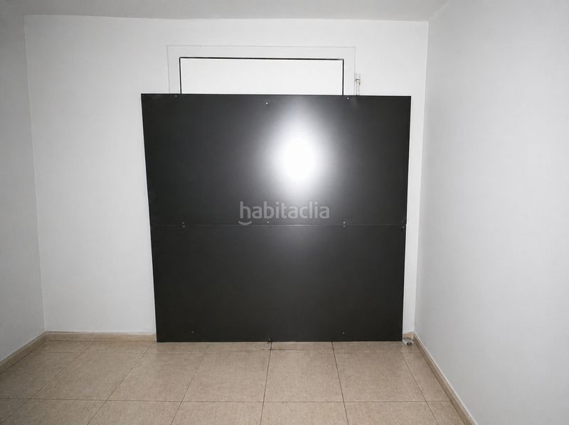 Foto ac0e71c1-e196-4c9b-82bd-9e31c3914119. Pis a Barri dels Escriptors Salt