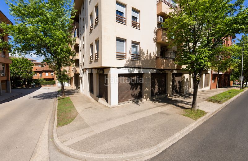 Foto f8e445b9-3608-4d6f-aa3f-3171c6c6ddaa. Local comercial a Olot