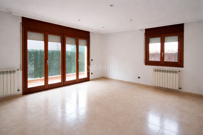 Foto f250a794-672c-4646-8651-489f7e2cf37f. Casa amb calefacció a Olot