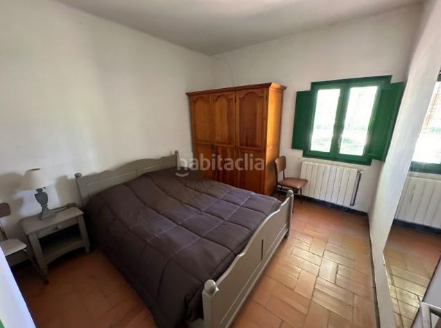 Foto db1460ea-302e-4000-81e4-a81ed61c34f9. Casa a Bescanó