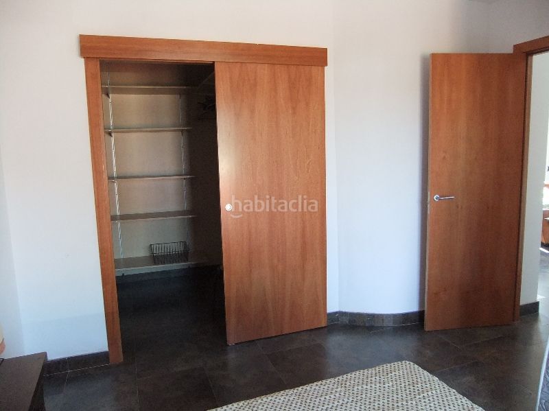 Foto dcde8997-f69a-48dc-90dd-03572e7ef226. Casa amb calefacció aparcament piscina a Riells Escala (L´)