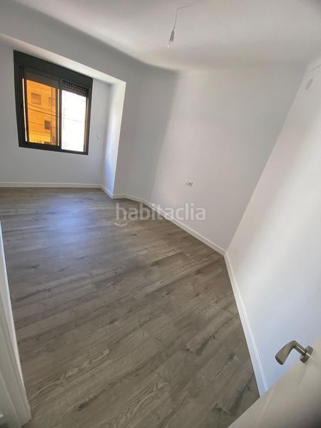 Foto e13479e7-208f-4df5-8261-0c8b93bb6324. Pis a Nucli Antic Escala (L´)