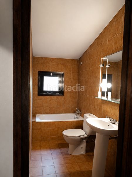Foto dd1a7b1b-7118-48c8-9fc3-25a8a957fba4. Casa amb calefacció a Caldes de Malavella