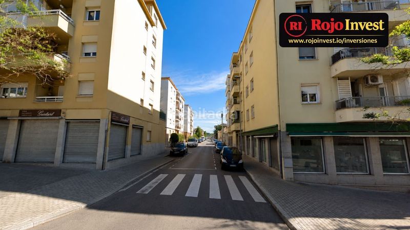 Foto bf7d35cf-97c3-456f-90ff-e1b21ba07776. Pis a Banyoles