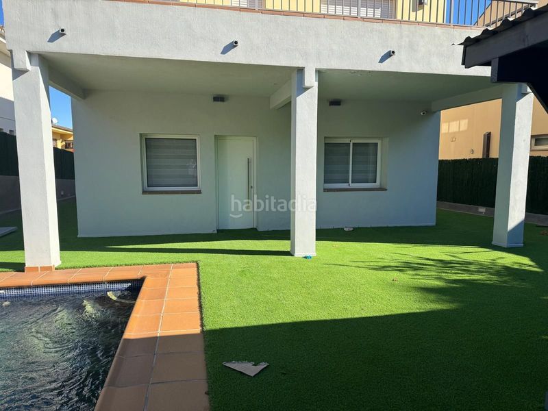 Foto b69cbe29-2ae7-470c-8c4a-c2ba23fd05d3. Casa amb calefacció piscina a Quart