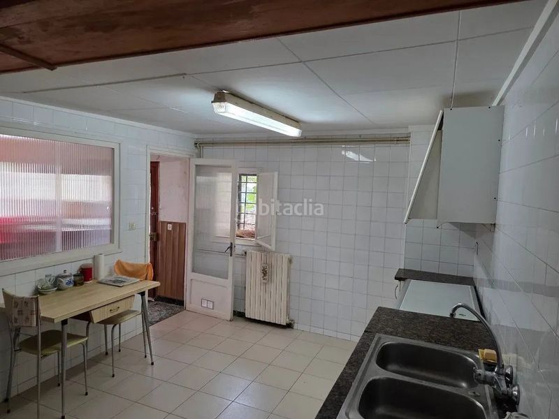 Foto fd663179-3cd2-42b6-ab45-3cab7936c9b8. Casa a Tortellà