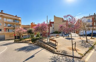 Flat in Residencial Blanes - Vistamar. Oportunidad de venta en blanes con garage incluído
