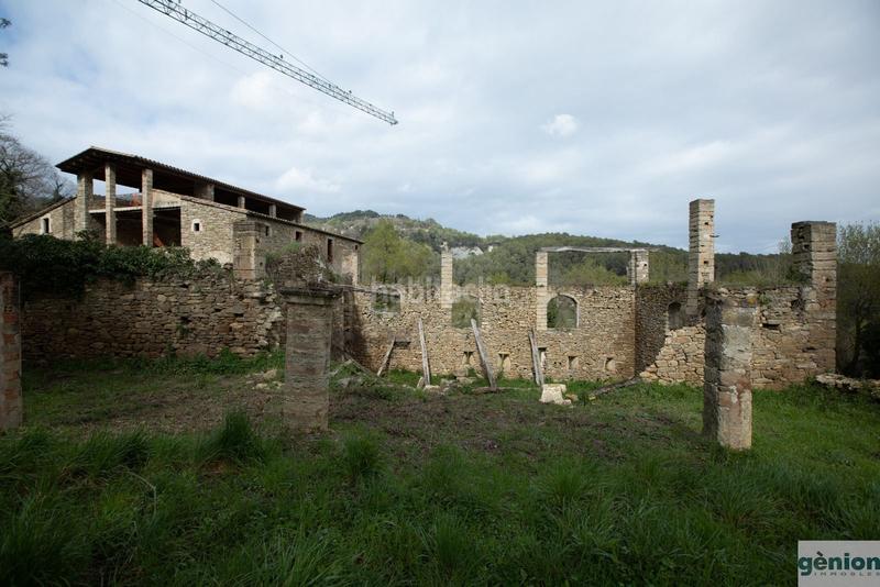 Foto 0d80c173-747a-455c-a229-f083cc00d606. Masia a Camós