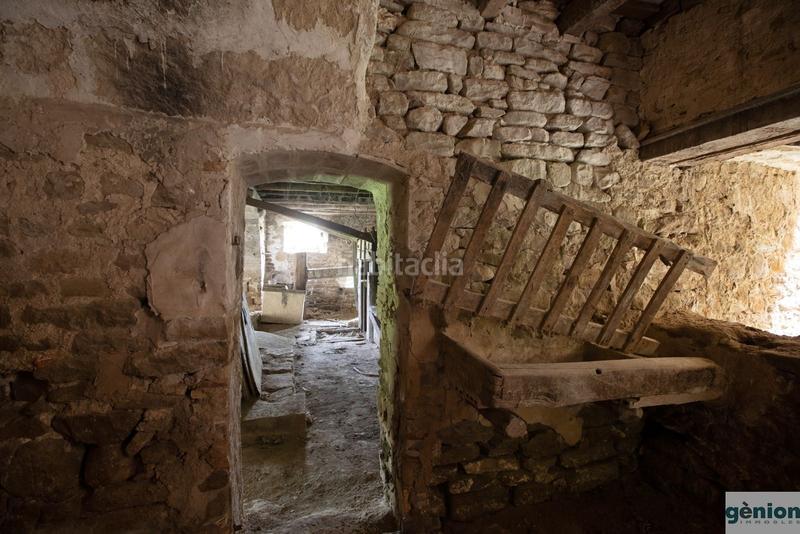 Foto 12bc5869-85d6-4ed0-ac6c-fb9d58f32910. Masia a Camós