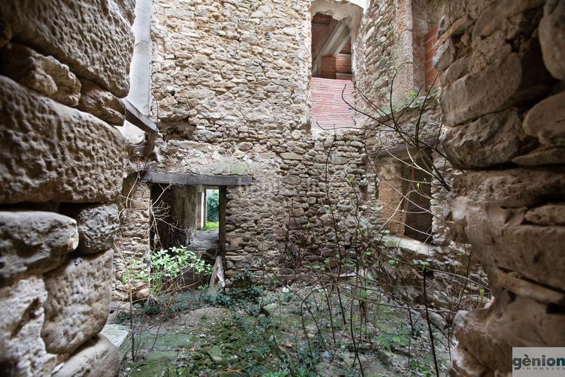 Foto 62f1b7ed-ffc9-48e8-b60f-68d973996d04. Masia a Camós