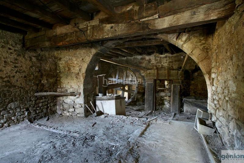 Foto d0032353-8305-40c1-bf28-3f469f191a87. Masia a Camós