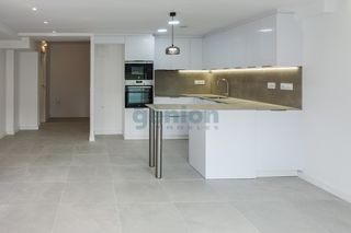 Pis a Carrer del castell de solterra 10. Duplexs a estrenar en montilivi, girona. 2 habitaciones y 2 baño