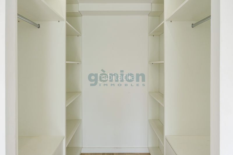 Foto 74a3e4e9-c049-4374-8c58-9cda54d3822f. Pis a carrer del castell de solterra 10 a Montilivi Girona