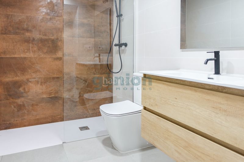 Foto feb355c7-322b-4400-9dbe-ccb745e3a3d0. Pis a carrer del castell de solterra 10 a Montilivi Girona