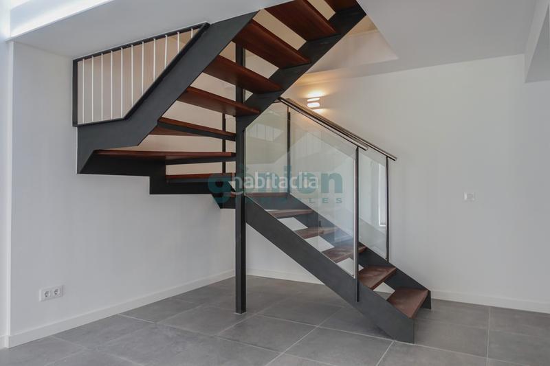 Foto 5584da4c-c4e7-494a-b871-9f13837402b4. Piso duplexs a estrenar en Montilivi, . 3 habitaciones y 3 baños en Girona