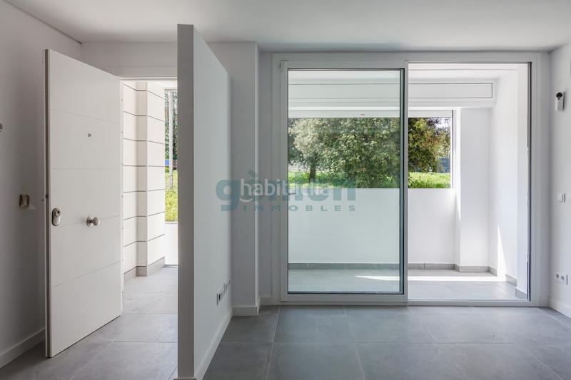 Foto 8fa0f6c8-c42a-4bb5-8578-6e3deb306162. Piso duplexs a estrenar en Montilivi, . 3 habitaciones y 3 baños en Girona