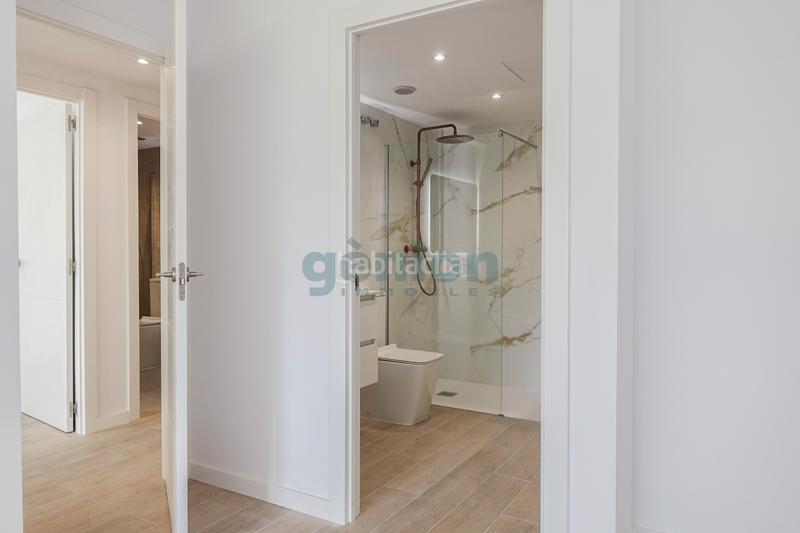 Foto bd393e59-627a-4588-aafb-416bf76c2bca. Piso duplexs a estrenar en Montilivi, . 3 habitaciones y 3 baños en Girona