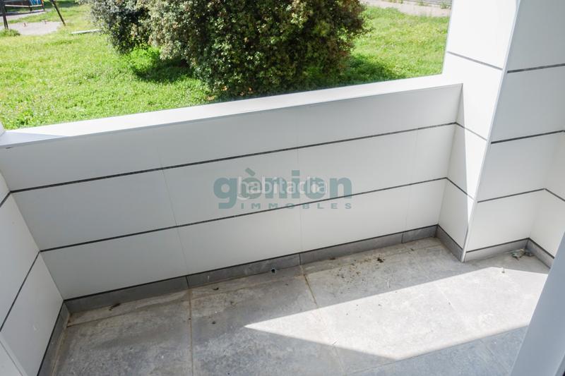 Foto fc845d46-0170-4e26-9050-ba5b3debe93e. Piso duplexs a estrenar en Montilivi, . 3 habitaciones y 3 baños en Girona