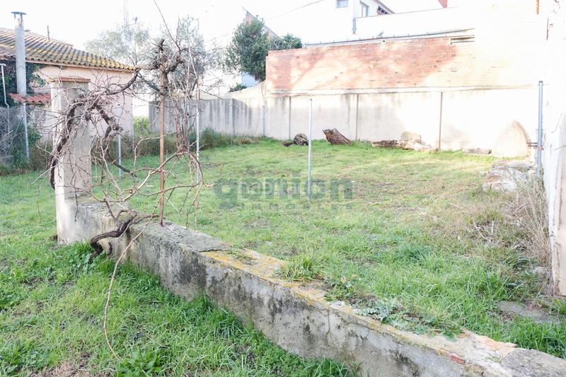 Foto f222ade1-b3bb-4270-a749-aae3880004bb. Terreno residenziale in carrer figueres 45 in Torroella de Montgrí