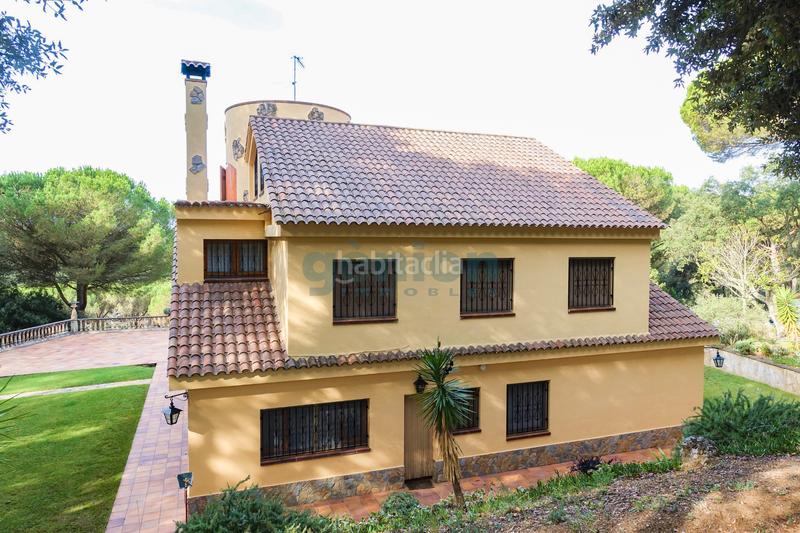 Foto 178be6c6-b116-495d-8ba6-835e42fad6a7. Casa amb calefacció aparcament piscina a Sant Feliu de Buixalleu