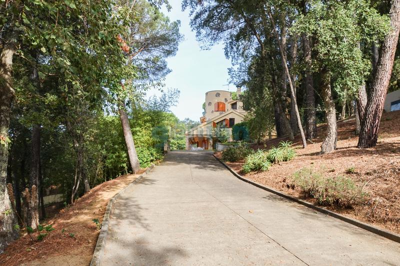 Foto 4542b67b-9307-42a4-a206-7f39f49dacc8. Casa amb calefacció aparcament piscina a Sant Feliu de Buixalleu