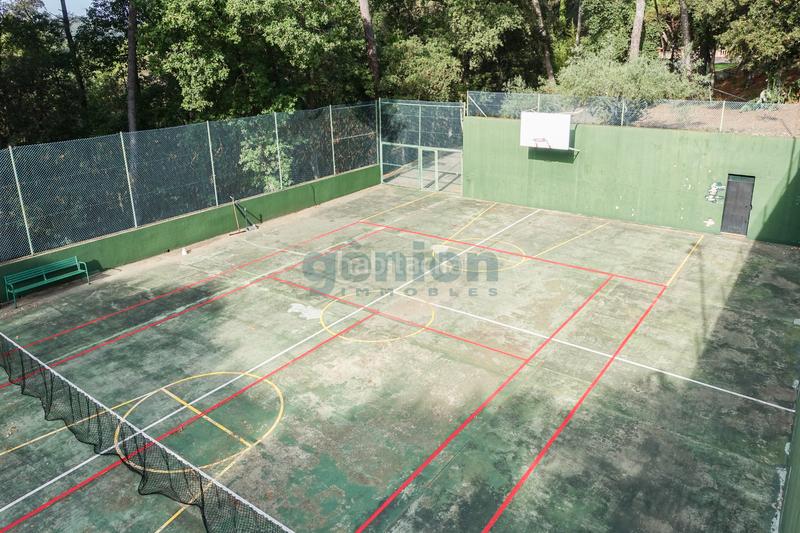 Foto 586721dc-83ad-4fe7-8f1f-cec0012baf79. Casa amb calefacció aparcament piscina a Sant Feliu de Buixalleu