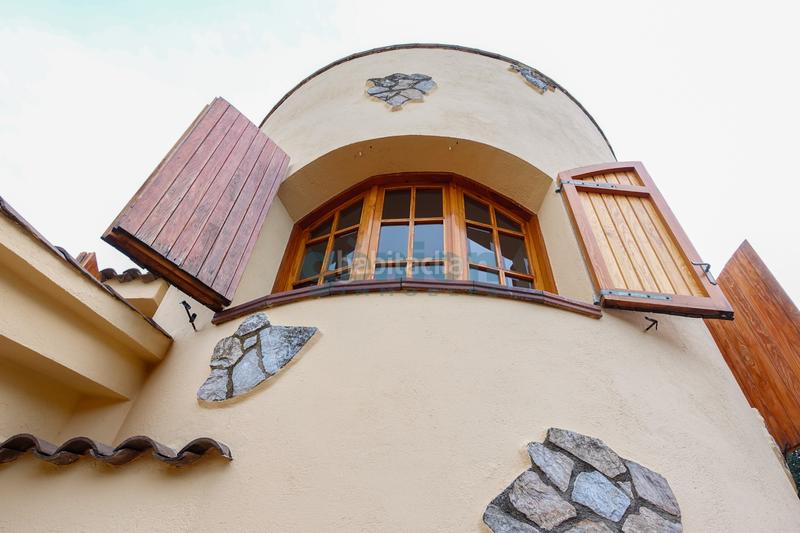 Foto 87fa7b29-86e2-4aa6-9d6e-c5bdb5acb3db. Casa amb calefacció aparcament piscina a Sant Feliu de Buixalleu