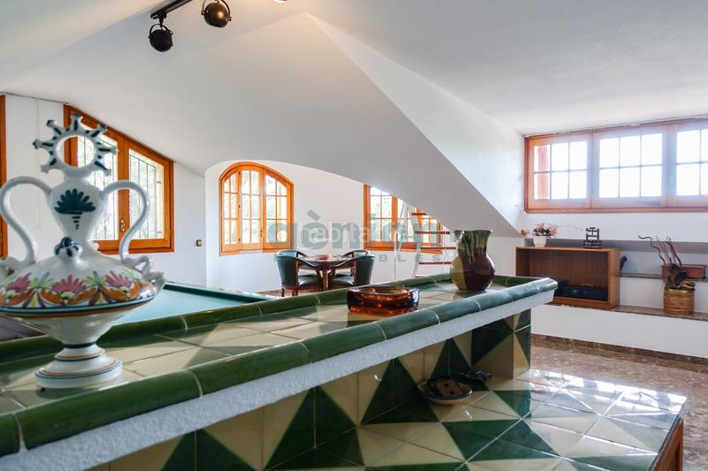 Foto f4097561-5f7c-43b5-8367-f62fb333ec8e. Casa amb calefacció aparcament piscina a Sant Feliu de Buixalleu