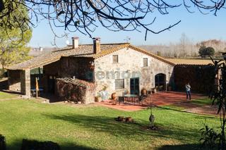 Masia a Sant Julià de Ramis. Masia con encanto en sant julià re ramis, al lado de girona