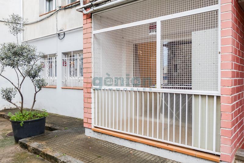 Foto 4599d2ba-2835-4c33-b028-daf82467f288. Piano terra con riscaldamento in Centre-Barri Vell Girona