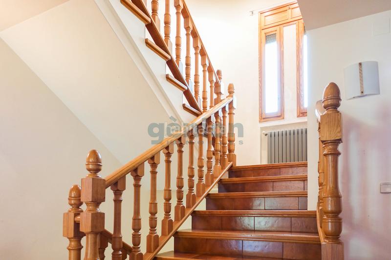 Foto 1f2b8a94-281a-4925-b81c-8cece50b1c1e. Casa amb calefacció aparcament piscina a Palau Girona