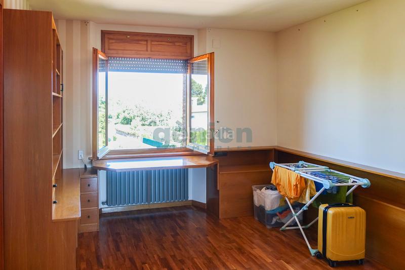 Foto 500cb25f-ed3c-4a19-9d08-11887a88dfa0. Casa amb calefacció aparcament piscina a Palau Girona