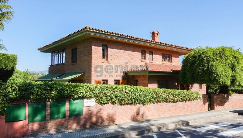 Foto 5696be04-7392-4569-b67e-6ebf850c53d1. Casa amb calefacció aparcament piscina a Palau Girona