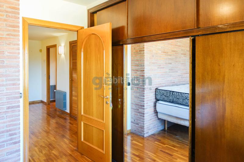 Foto 56ee7f1f-1c9c-445f-b164-3e349f37a957. Casa amb calefacció aparcament piscina a Palau Girona