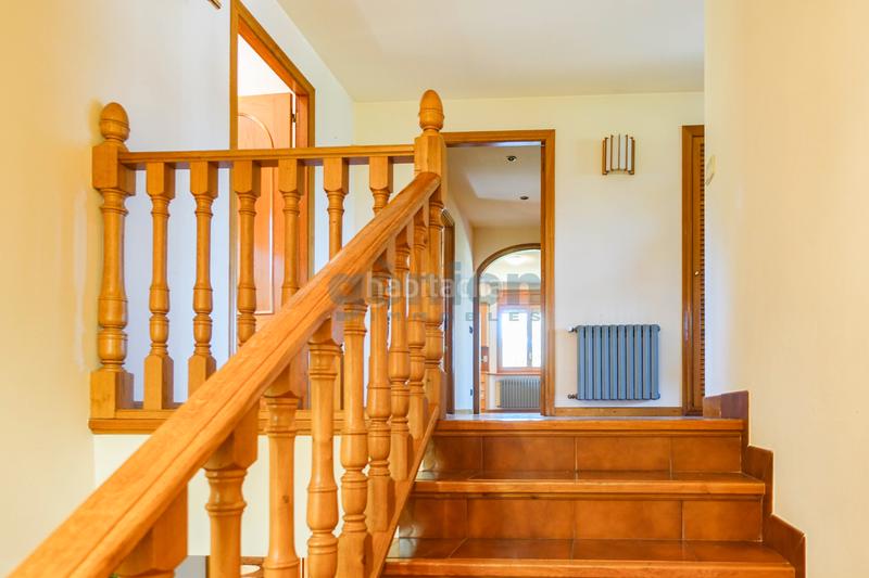 Foto 7a8b107f-0070-40e6-a84f-bb4ca203c1aa. Casa amb calefacció aparcament piscina a Palau Girona