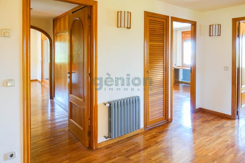 Foto 97c360fb-e6ea-412d-9097-abad39de1737. Casa amb calefacció aparcament piscina a Palau Girona