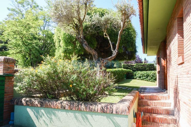 Foto 9dc4fc51-9440-4cd7-9609-6ce44d408ca7. Casa amb calefacció aparcament piscina a Palau Girona