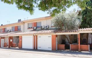 Casa adossada a Fontajau - Sant Ponç. Casa entre medianeras en la mejor zona de fontajau. 185,25 m² co