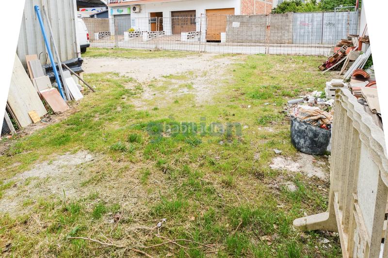 Foto c2a523cc-8851-4171-9c23-f754d15e82fc. Terreny residencial a Sarrià de Ter