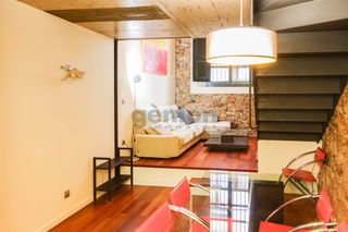Dúplex a Centre-Barri Vell. Dúplex de diseño exclusivo, en edificio histórico junto a la pla