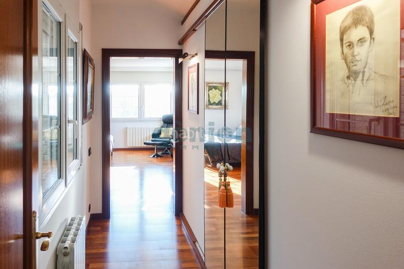 Foto 72851a62-9b14-4eab-8f80-d007b83a73b7. Casa amb calefacció aparcament piscina a Palau Girona