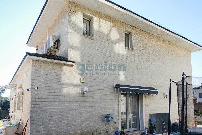 Foto 8125c390-d837-44b2-aec2-8f47c939d71d. Casa amb calefacció aparcament piscina a Palau Girona