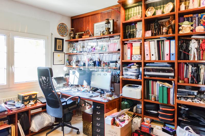 Foto a00c8560-f1a3-4dfc-8d69-fb881d7a4d8a. Casa amb calefacció aparcament piscina a Palau Girona