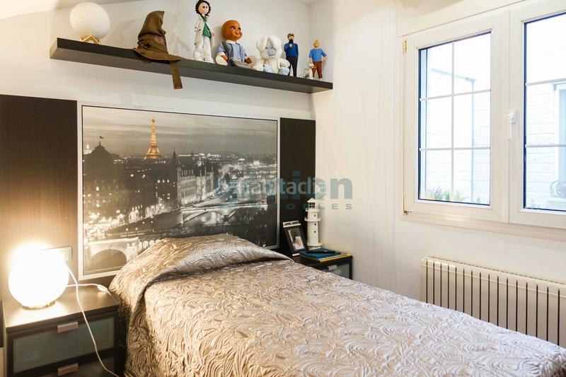 Foto e91e19bf-57fc-41ec-b9ae-cd7e5db151c4. Casa amb calefacció aparcament piscina a Palau Girona