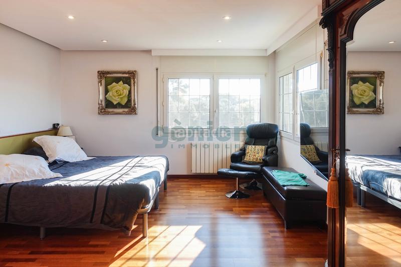 Foto f5abe395-99d1-41e2-b361-bdaa1d483eb4. Casa amb calefacció aparcament piscina a Palau Girona