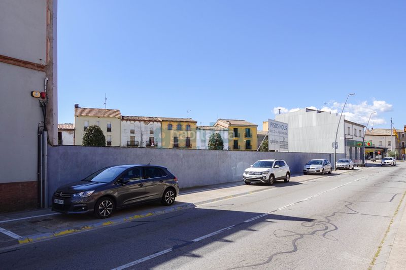 Foto a19fea5d-dab9-4f69-8dfd-5a0dec7c0617. Piso en carrer major 33 obra nueva : áticos dúplex de 2 habitaciones dobles y estudio. en Bescanó