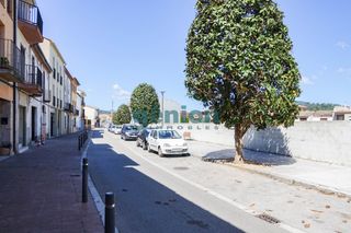 Dachwohnung in Carrer de dalt 18. Obra nueva en bescanó: áticos dúplex de 3 habitaciones dobles y