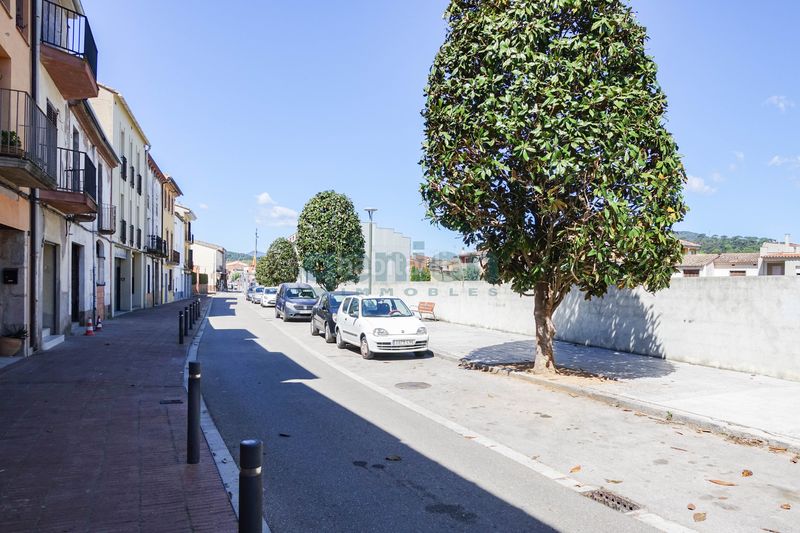 Foto f102a3dd-6025-4484-a45f-c26da69a5474. Piso en carrer de dalt 18 obra nueva : 3 habitaciones dobles, 2 baños y terrazas en Bescanó